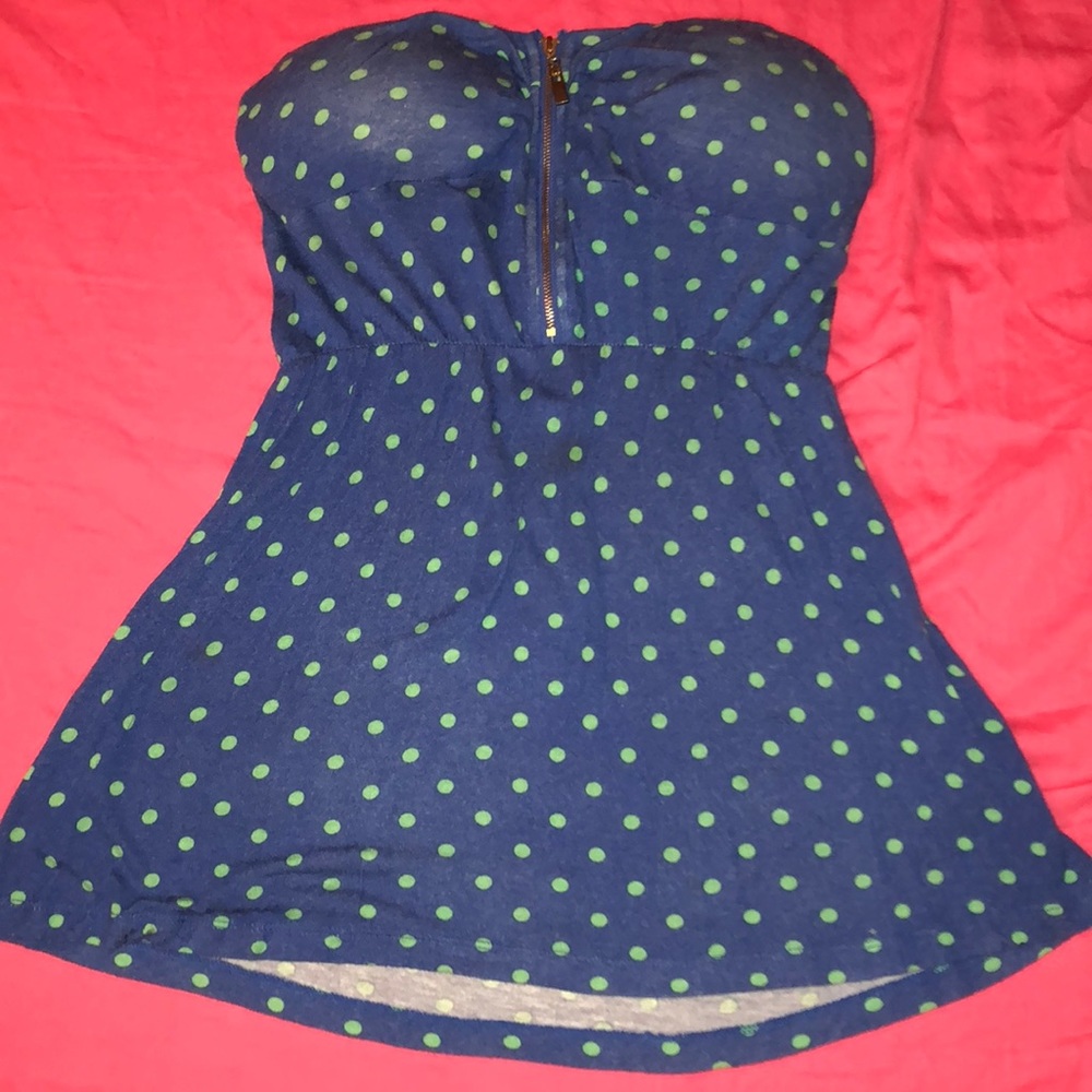 Cute strapless top